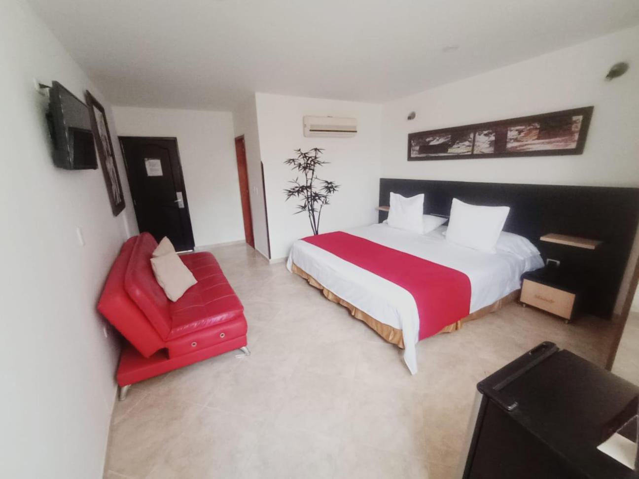 Hotel Alessio Bucaramanga Buitenkant foto